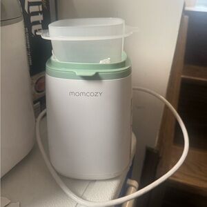 Momcozy bottle warmer